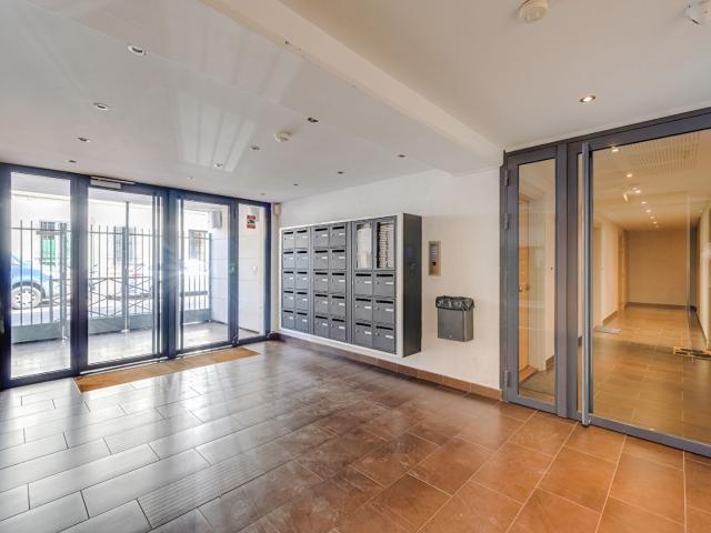 Château 3 pièces 2 chambres parking et jardin de 156 m2, exceptionnel