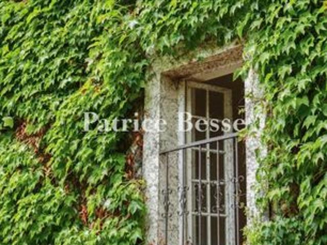 Château 6 pièces 152 m²