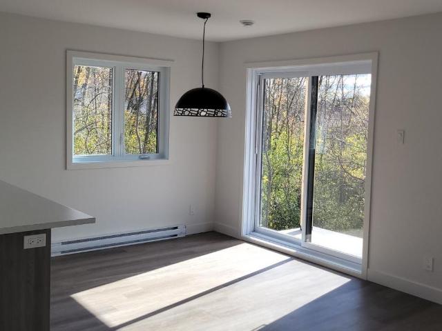CHÂTEAUGUAY 4 1/2 disponible