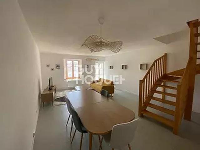 Châteaudun 28200 Location appartement 4 pièces t4 au dernier étage