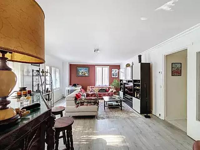 Châteaufort 78117 Achat / Vente appartement 3 pièces t3 au dernier étage