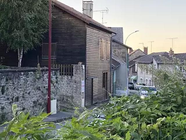 Châteauneuf la Forêt 87130 Achat / Vente maison 7 pièces t7 terrasse parking
