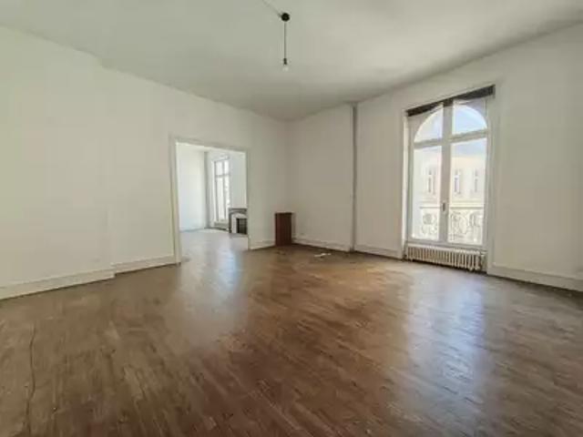 Châteauneuf sur Charente 16120 Achat / Vente appartement 8 pièces t8