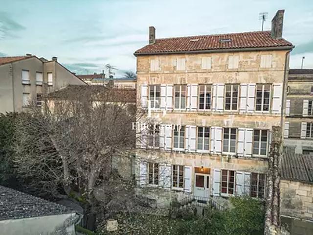 Châteauneuf sur Charente 16120 Achat / Vente maison 9 pièces t9 au dernier étage