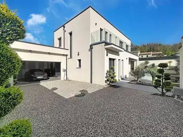 Châteauneuf sur Isère 26300 Achat / Vente maison 6 pièces t6 piscine jardin