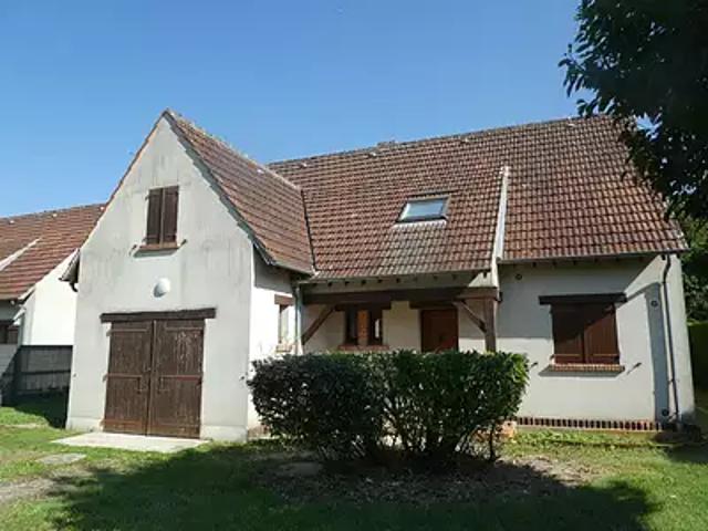 Châteauneuf sur Loire 45110 Location maison 5 pièces t5 au dernier étage