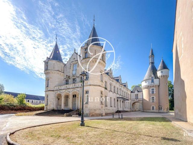 Châteauroux Indre Appartement d'exception 154 m² dans un. 154m² Châteauroux