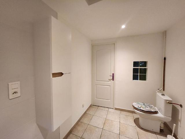 CHATEAURENARD Maison de ville à louer 3 pièces 58.83m² + petite dépendance