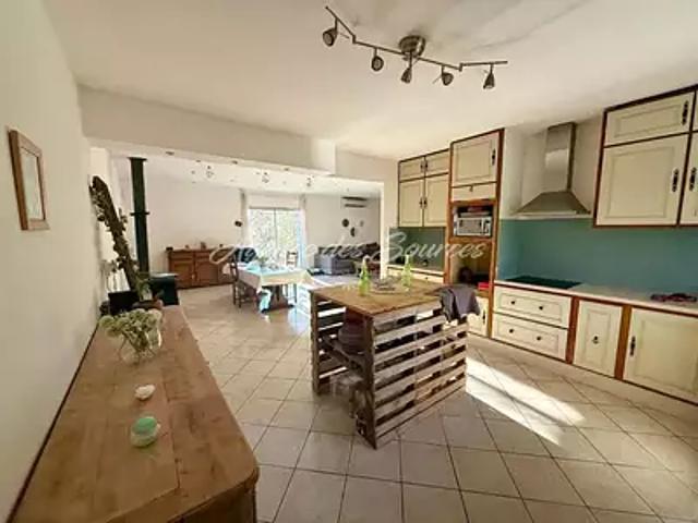Châteauvert 83670 Achat / Vente maison 6 pièces t6
