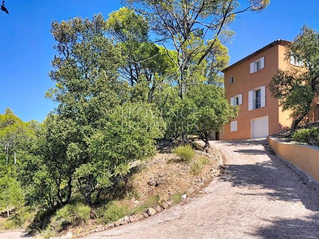 Châteauvert, vue panoramique, campagne 176m² Châteauvert