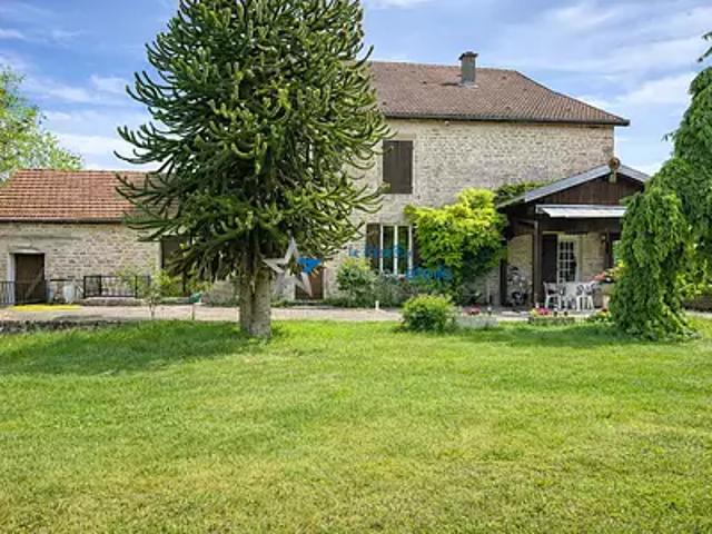 Châteauvillain 52120 Achat / Vente maison 7 pièces t7 terrasse parking