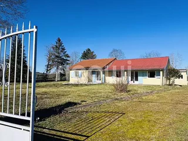 Châtel Guyon 63140 Achat / Vente maison 5 pièces t5 au dernier étage