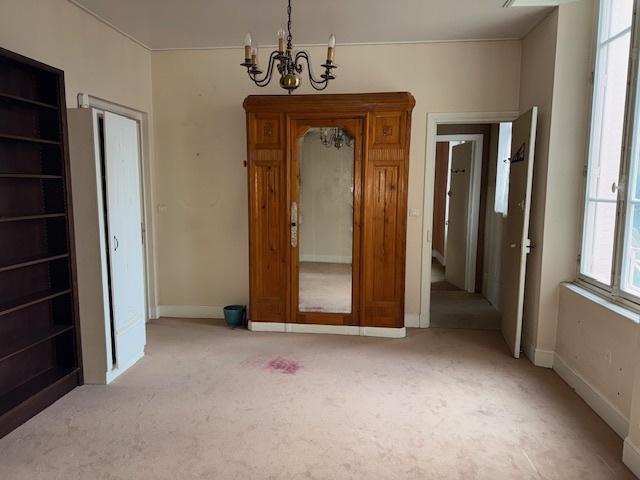 Chatel Guyon Immeuble bourgeois T2 pièce s 33 m2, idéal inv