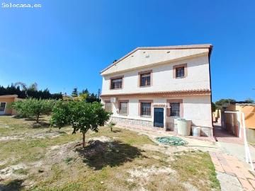 Chatel de 5 Habitaciones y Dos Baños en L´ Albufereta, Alicante