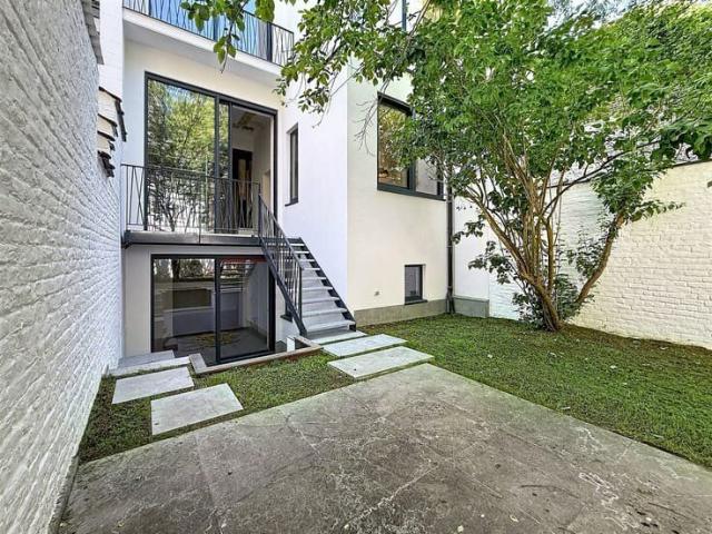 Chatelain 1st occupation, duplex apartment with garden
