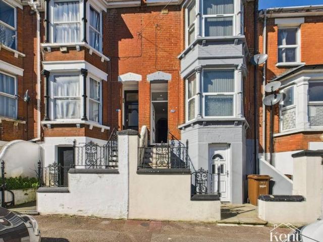 Chatham ME4, 1 bed property to rent, £625 pcm | PrimeLocation
