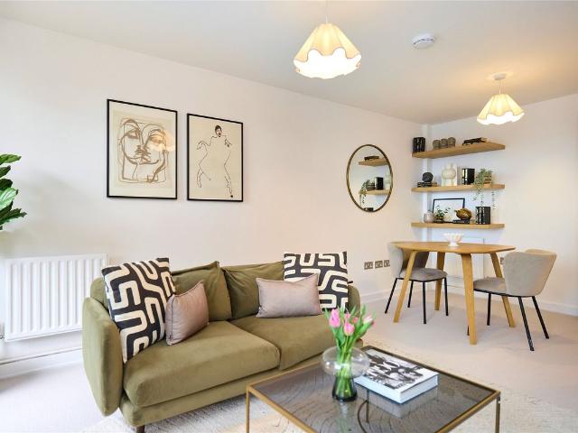 Chatham Place, London E9, 1 bed flat to rent, £3,300 pcm | PrimeLocation