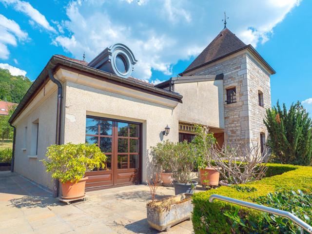 CHATILLON LE DUC VILLA DE CARACTERE DE 219M² AVEC VUE DOMINANTE