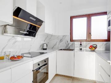 Châtillon Suite: Cozy with Balcony • Near Paris