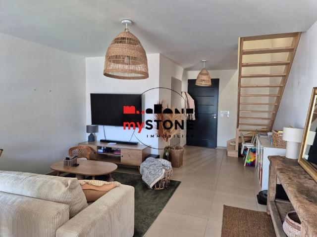 CHATILLON SUR CHALARONNE – Maison T4 récente – 3 chambres – 97 m² + auvent et extérieur privatif
