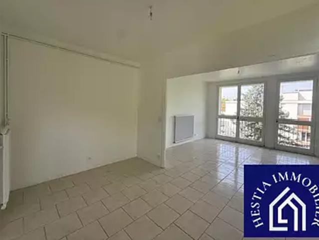 Châtillon sur Seine 21400 Achat / Vente appartement 3 pièces t3 au dernier étage