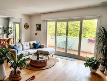 CHATOU bas appartement familial avec balcon