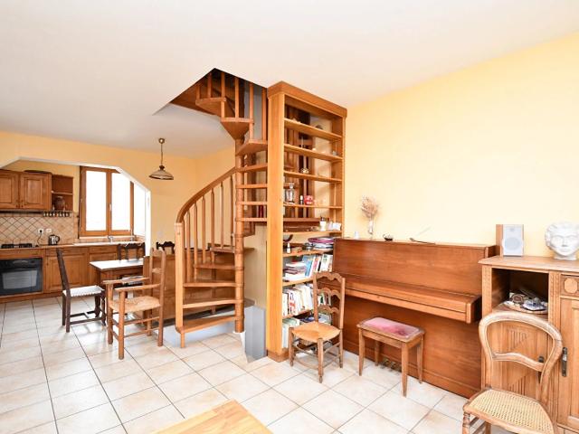 CHATOU MAISON DE CHARME 140 M² TERRAIN 434 M² DEPENDANCE