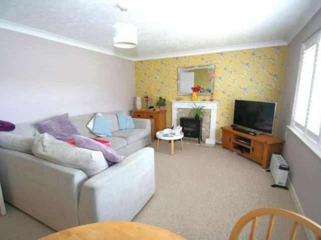 Chatsmore Crescent, Worthing, BN12