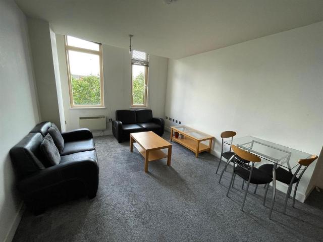 Chatsworth House, 19 Lever Street, Manchester M1, 2 bed shared accommodation to rent, £1,250 pcm | PrimeLocation
