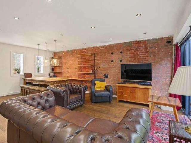 Chatterton Road, London, N4