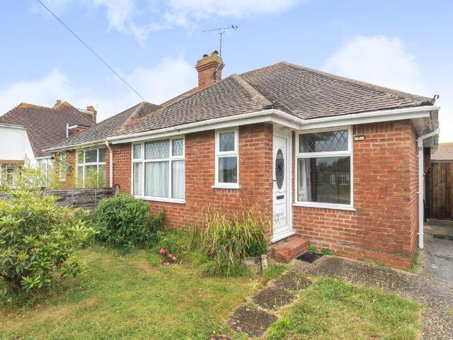 Chaucer Avenue, Rustington, Littlehampton, West Sussex BN16, 2 bed bungalow to rent, £1,600 pcm | PrimeLocation