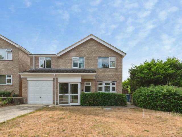 Chaucer Road, CO10 4 bed house to rent £1,750 pcm £404 pw