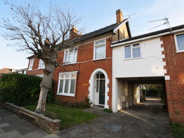 Chaucer Road, Ashford TW15, 1 bed flat to rent, £1,275 pcm | PrimeLocation