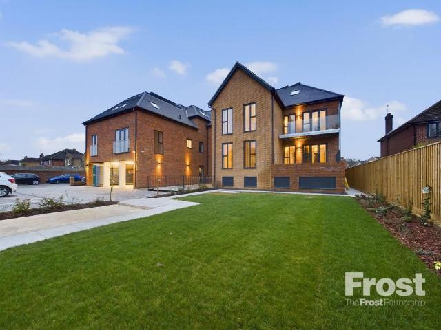 Chaucer Road, Ashford, Middlesex, TW15 1 bed apartment to rent £1,550 pcm £358 pw
