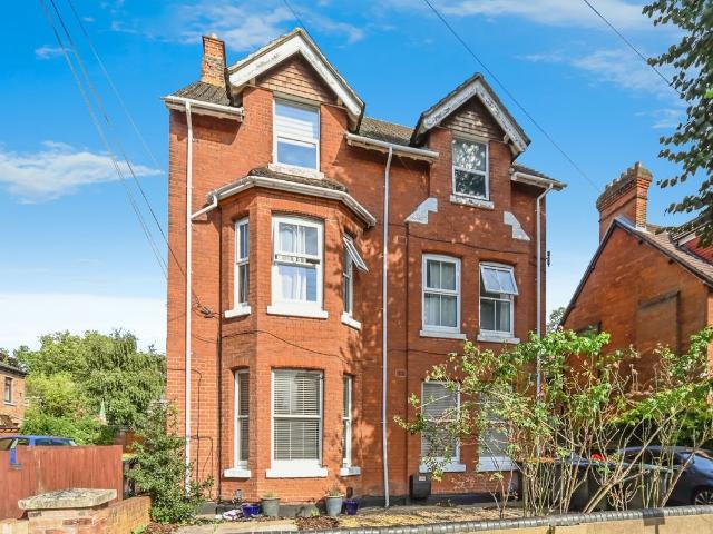 Chaucer Road, Bedford MK40, 1 bed flat to rent, £900 pcm | PrimeLocation