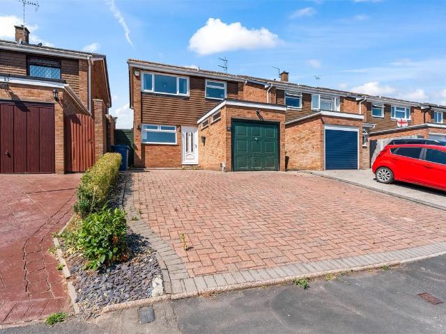 Chaulden Road, Stafford ST16, 3 bed detached house to rent, £1,250 pcm | PrimeLocation