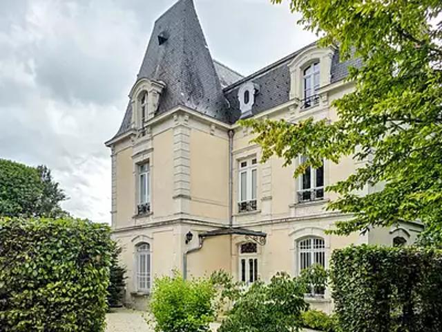 Chaumont 52000 Achat / Vente maison 10 pièces t10 au dernier étage terrasse