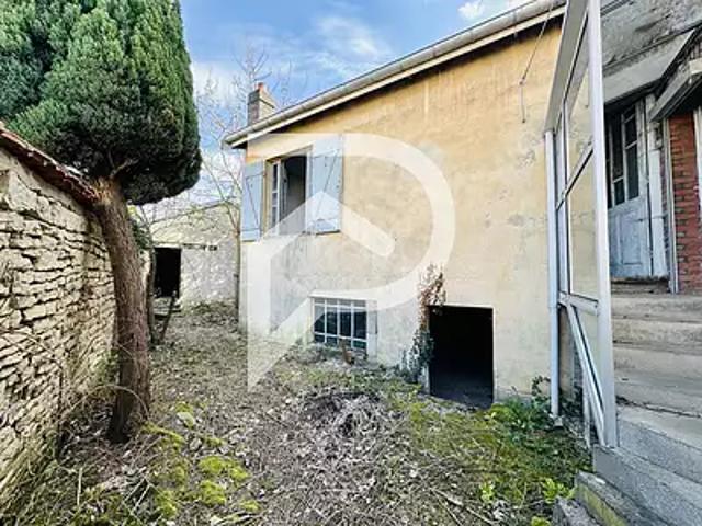 Chaumont 52000 Achat / Vente maison 1 pièce t1 au dernier étage