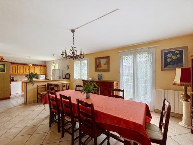 Chaumont en vexin 182m2 6 chambres
