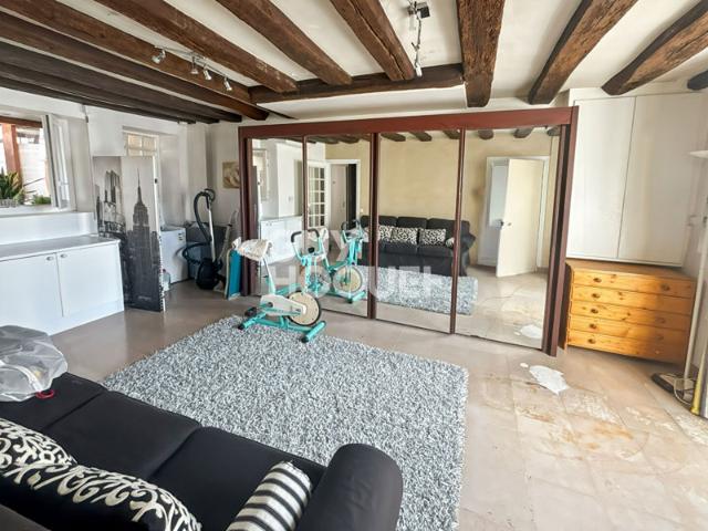 CHAUMES EN BRIE: maison 9 pièces à vendre