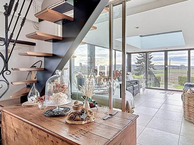 Chaumière sur 1.700 m² au coeur de la campagne flamande, prè. 124m² Renescure