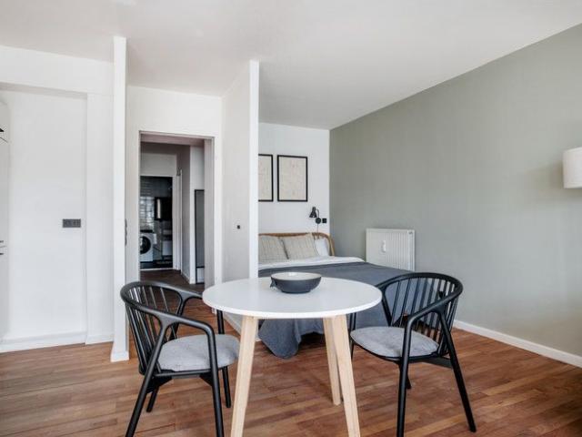 Chausseestraße, Berlin Amsterdam Apartments for Rent