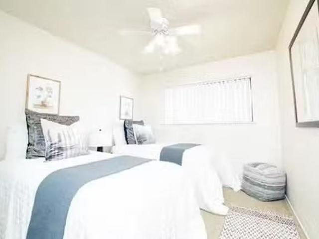 Chautauqua Apartments