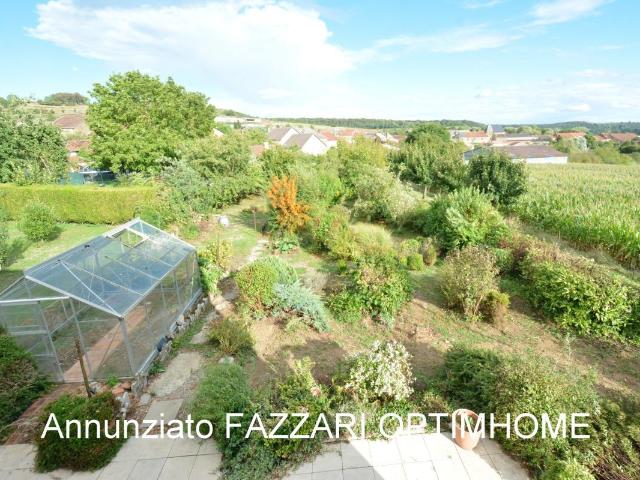 CHAUVENCY SAINT HUBERT – ANCIEN CORPS DE FERME – 126 M² – BEAUX VOLUMES – JARDIN AVEC VUE
