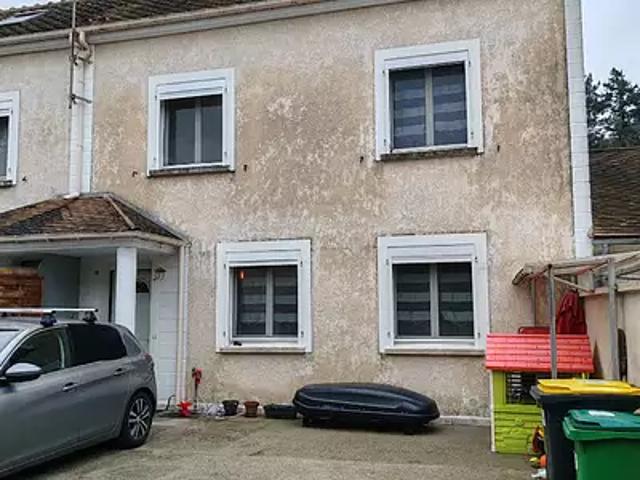 Chauvry 95560 Location maison 4 pièces t4 au dernier étage terrasse