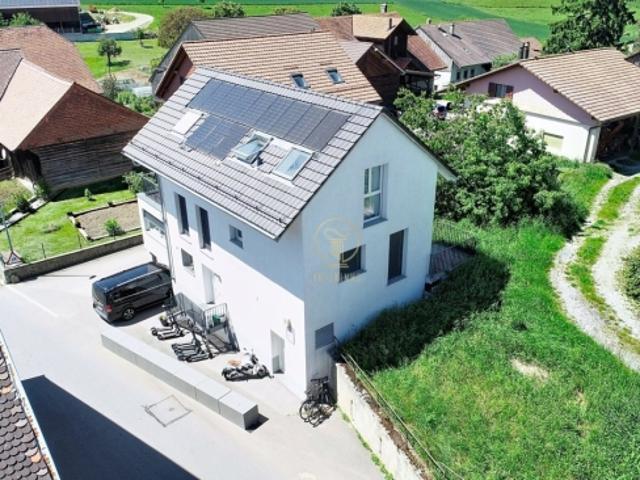 CHAVANNES SUR MOUDON – kürzlich helles, freistehendes Haus mit 6 Zimmern auf 3 Ebenen