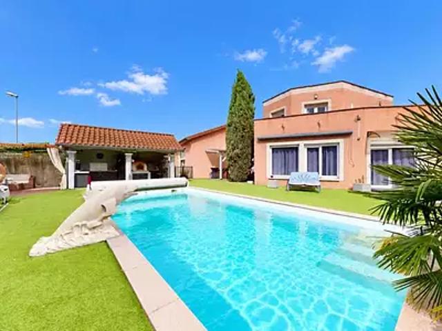 Chavanoz 38230 Achat / Vente maison 7 pièces t7 piscine terrasse