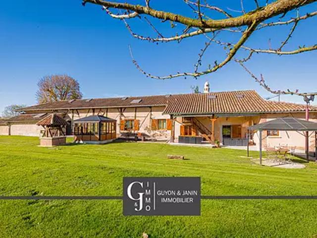 Chaveyriat 01660 Achat / Vente maison 11 pièces t11 au dernier étage