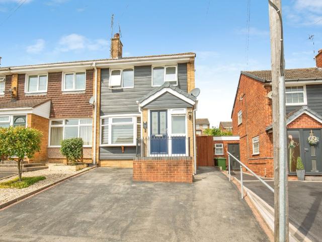Chaytor Road, Polesworth, Tamworth, Staffordshire B78, 3 bed town house to rent, £1,400 pcm | PrimeLocation