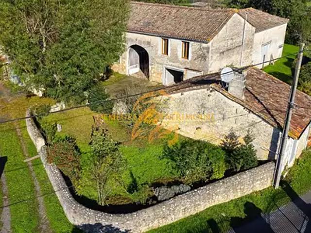 Chazelles 16380 Achat / Vente maison 5 pièces t5 parking